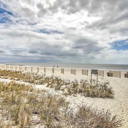 Coastal Oasis With Decks Walk To Holden Beach! Extérieur photo