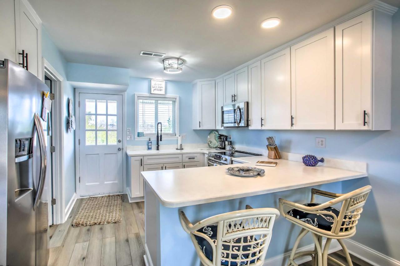 Coastal Oasis With Decks Walk To Holden Beach! Extérieur photo