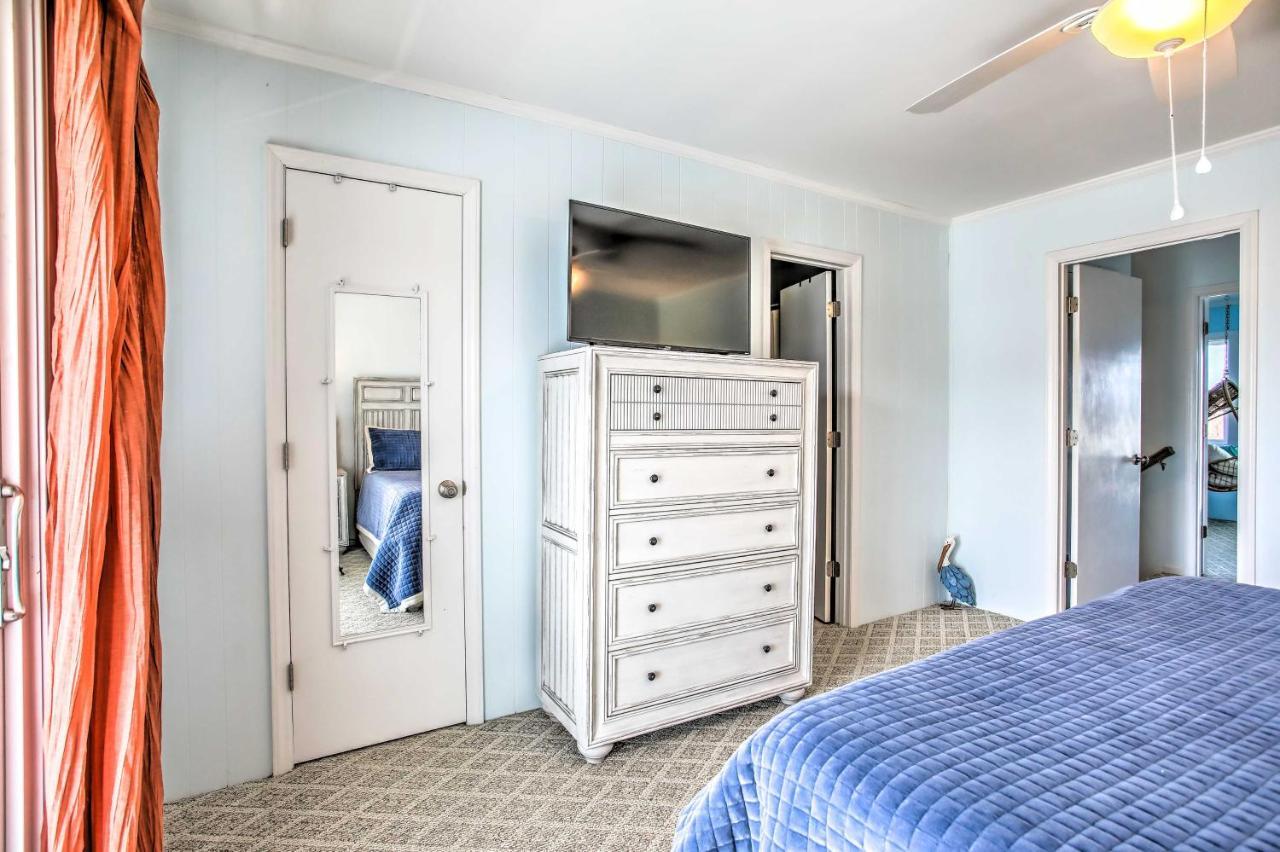 Coastal Oasis With Decks Walk To Holden Beach! Extérieur photo